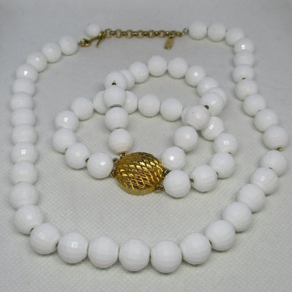 MONET Strung On Gold Tone Chains Faceted Lucite White Beaded Necklace Bracelet - Picture 5 of 11